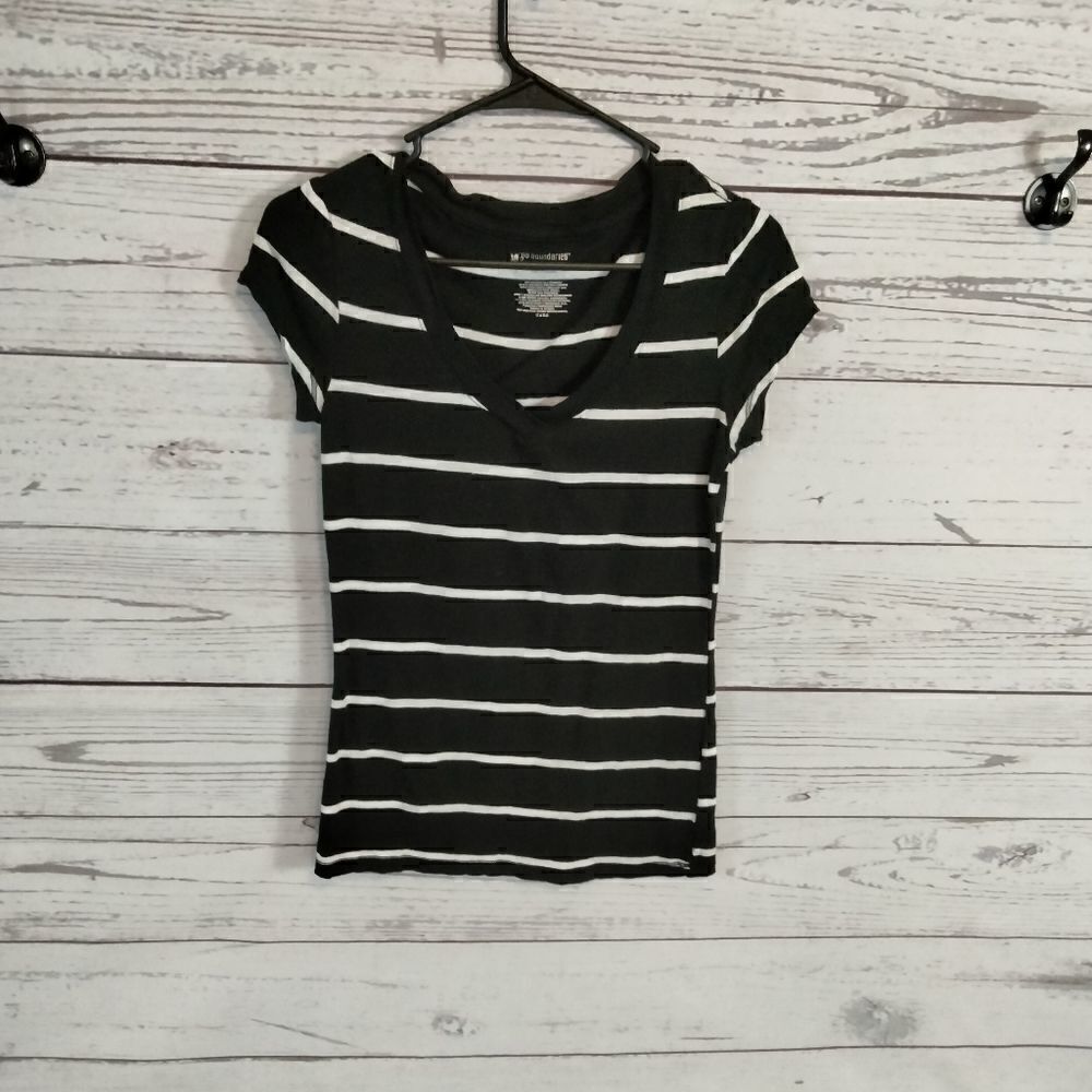 "No Boundaries" woman's shirt